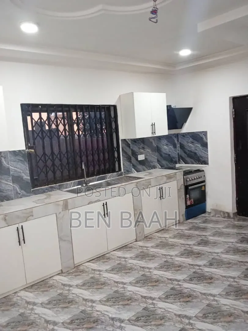 3bdrm Duplex in Ben Properties, Pentecost for sale