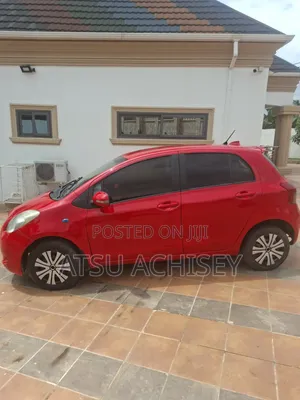 Toyota Vitz 2010 Teal