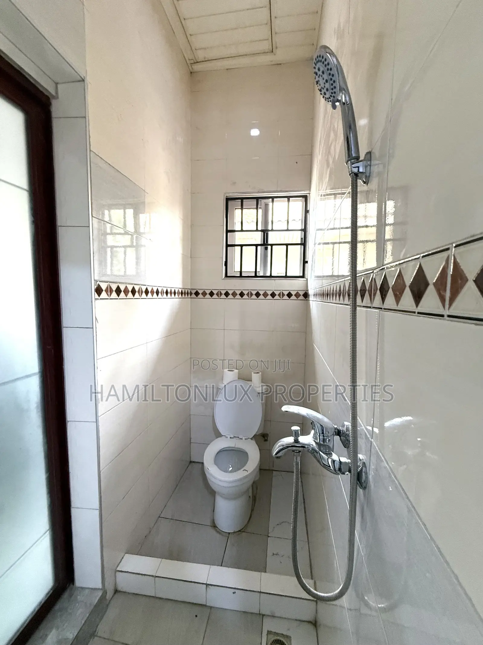 2bdrm House in Easy Legon Hills for rent