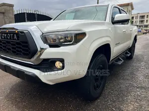 Toyota Tacoma SR5 Double Cab 5' Bed I4 AT 2023 White