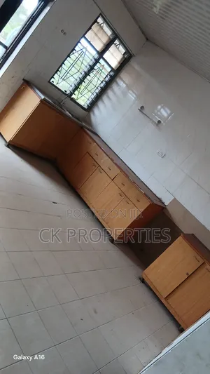 3bdrm Apartment in Parakuo Estate for rent