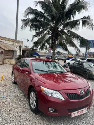Toyota Camry 2011 Red