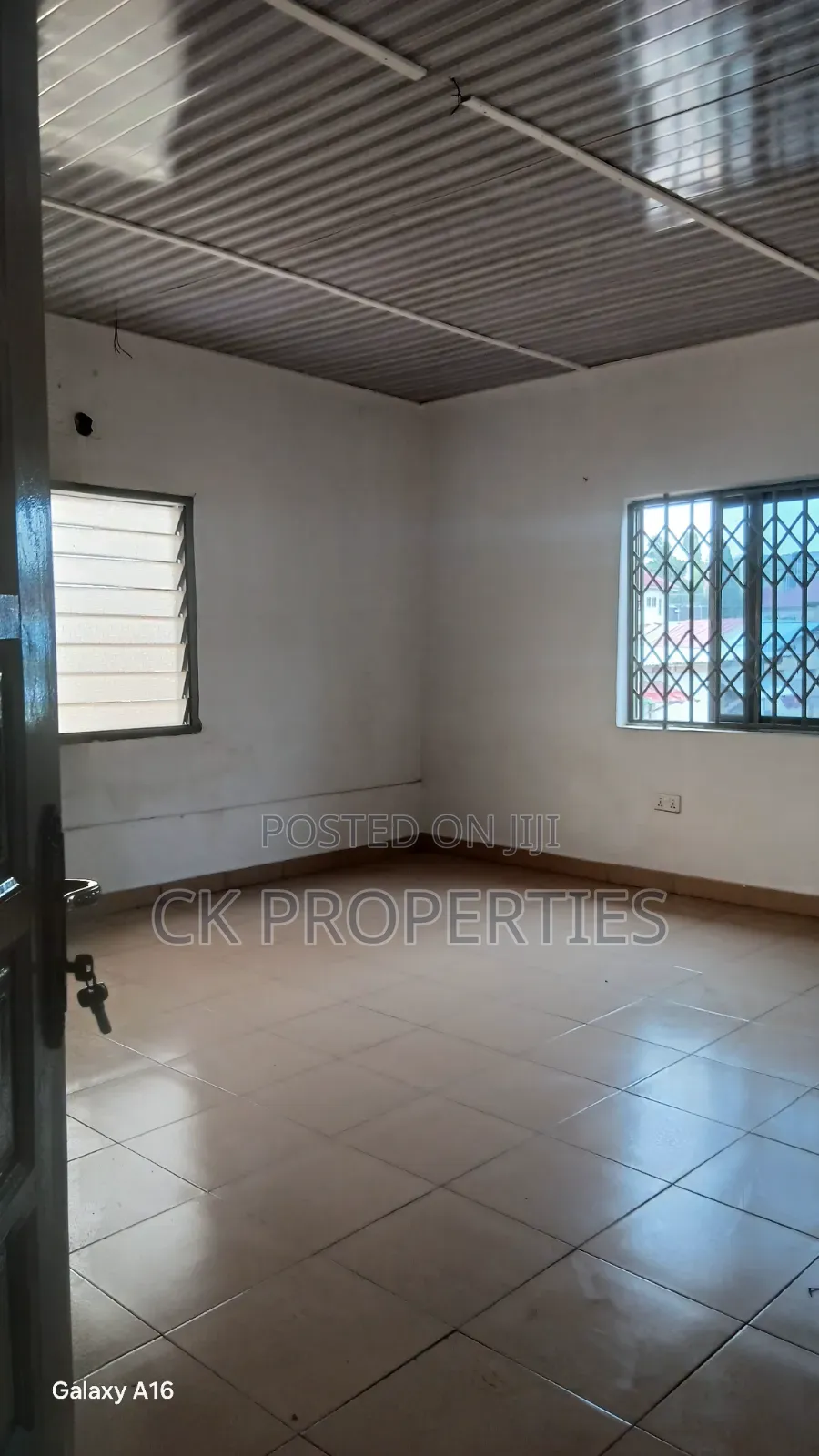 3bdrm Apartment in Parakuo Estate for rent