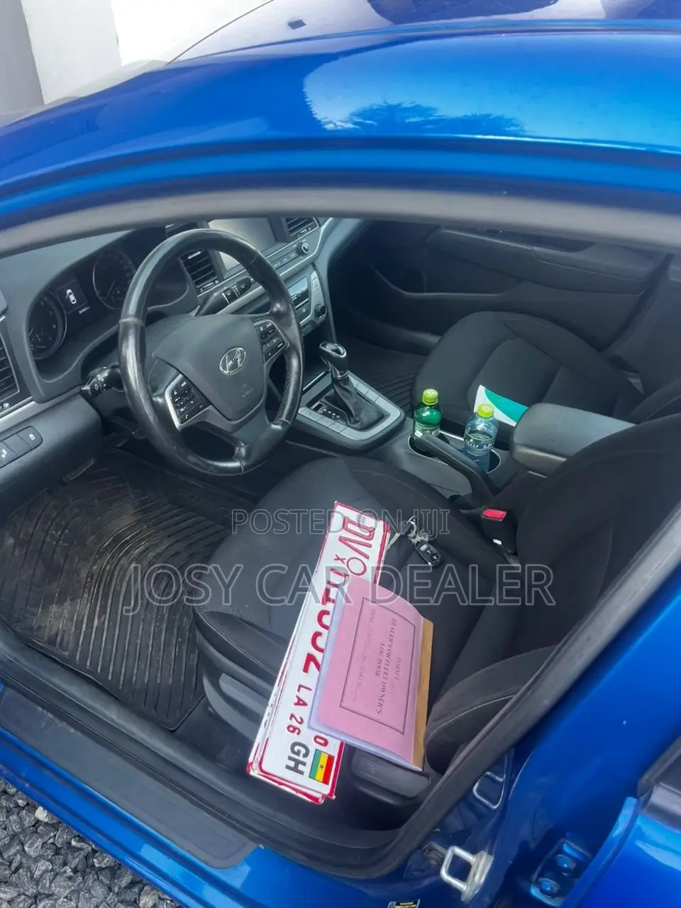 Hyundai Elantra Limited Sedan FWD (2.0L 4cyl 6A) 2017 Blue
