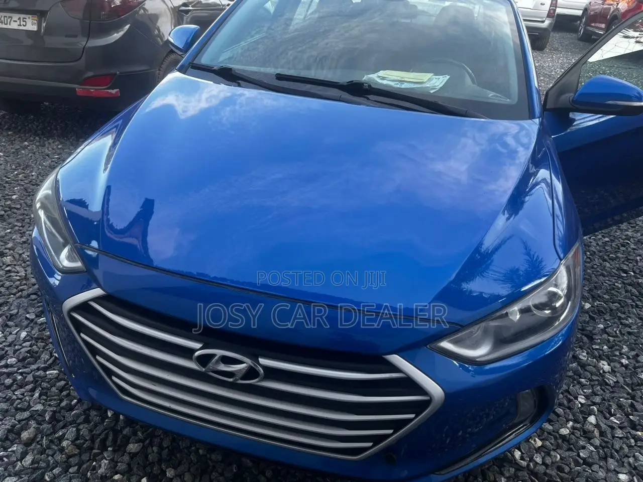 Hyundai Elantra Limited Sedan FWD (2.0L 4cyl 6A) 2017 Blue