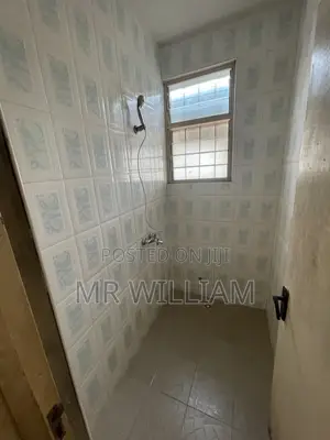 4bdrm Mansion in Spintex for rent