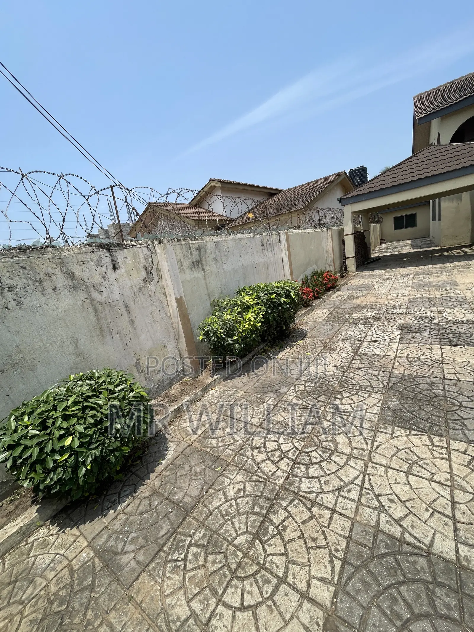 4bdrm Mansion in Spintex for rent