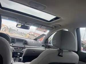 Hyundai Elantra 2018 Gray