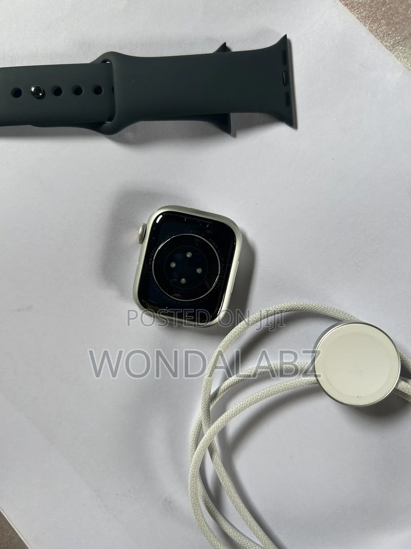 Apple Watch Series 8