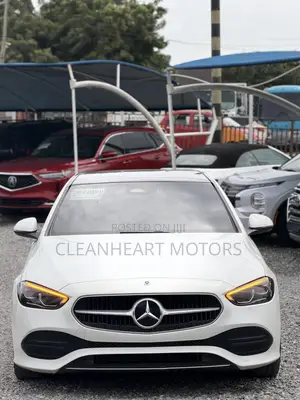 Mercedes-Benz C300 2023 White