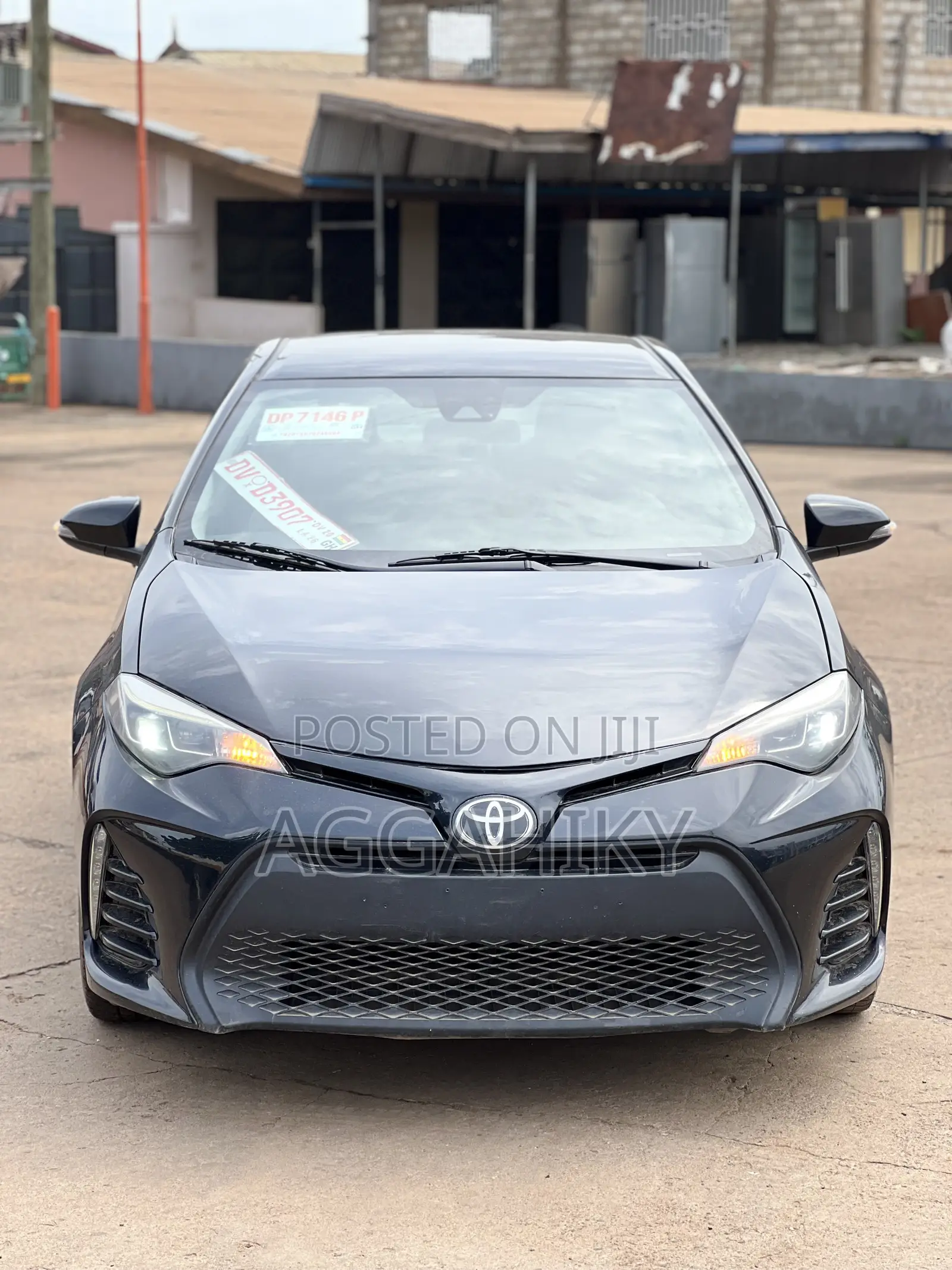 Toyota Corolla SE 4dr Sedan (1.8L 4cyl CVT) 2017 Black