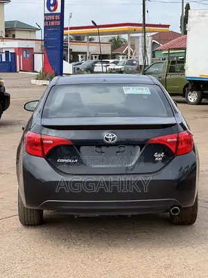 Toyota Corolla SE 4dr Sedan (1.8L 4cyl CVT) 2017 Black