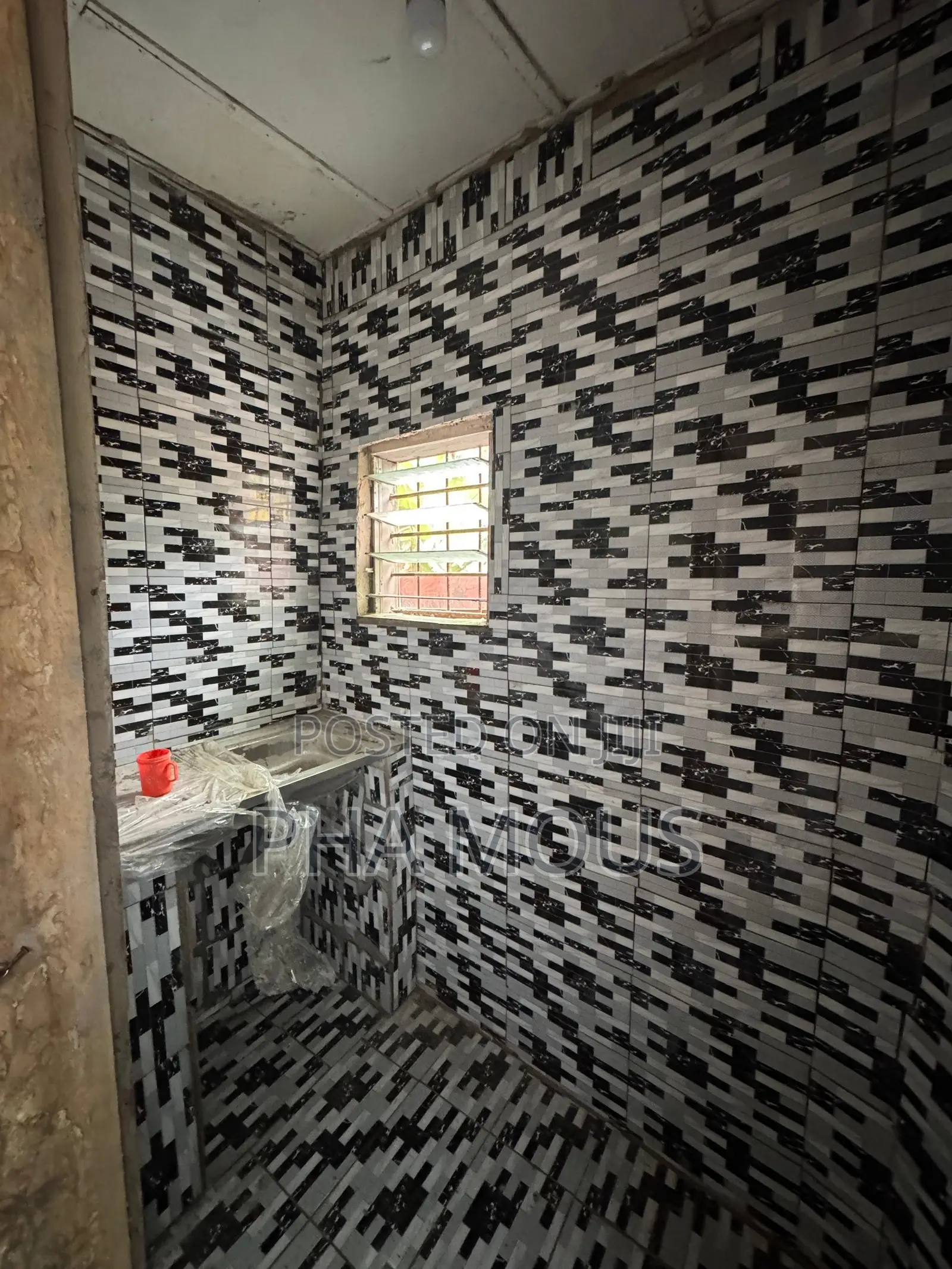 1bdrm Apartment in Mile 7 for rent