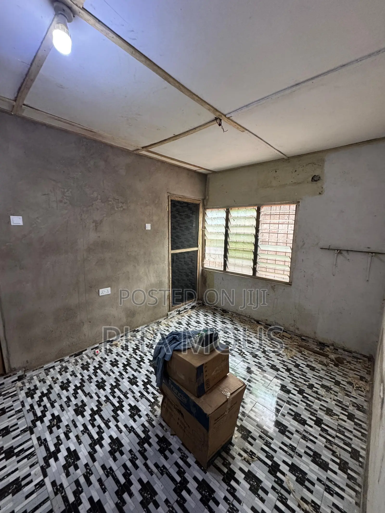 1bdrm Apartment in Mile 7 for rent