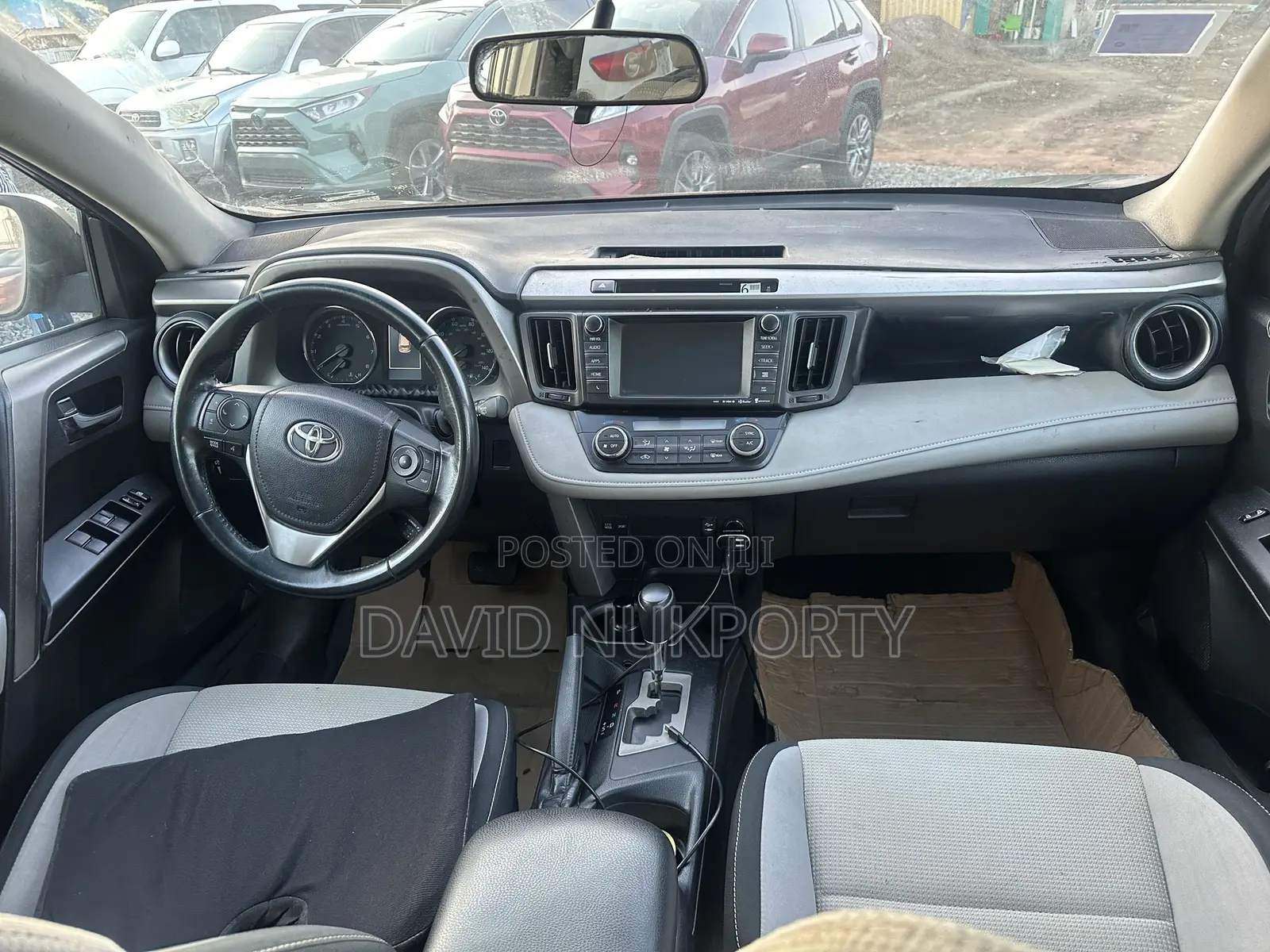 Toyota RAV4 2017 Gray