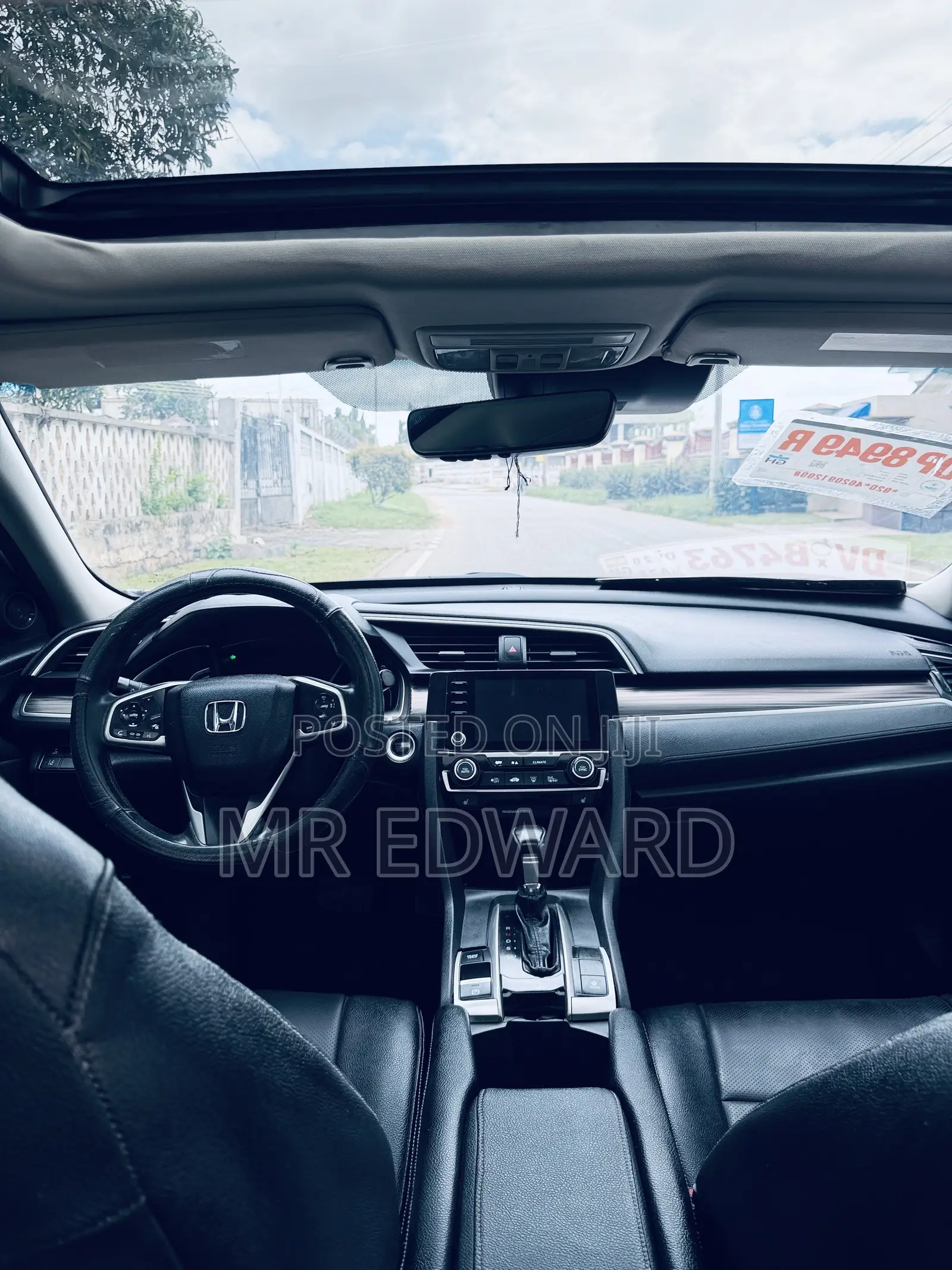 Honda Civic 2019 White