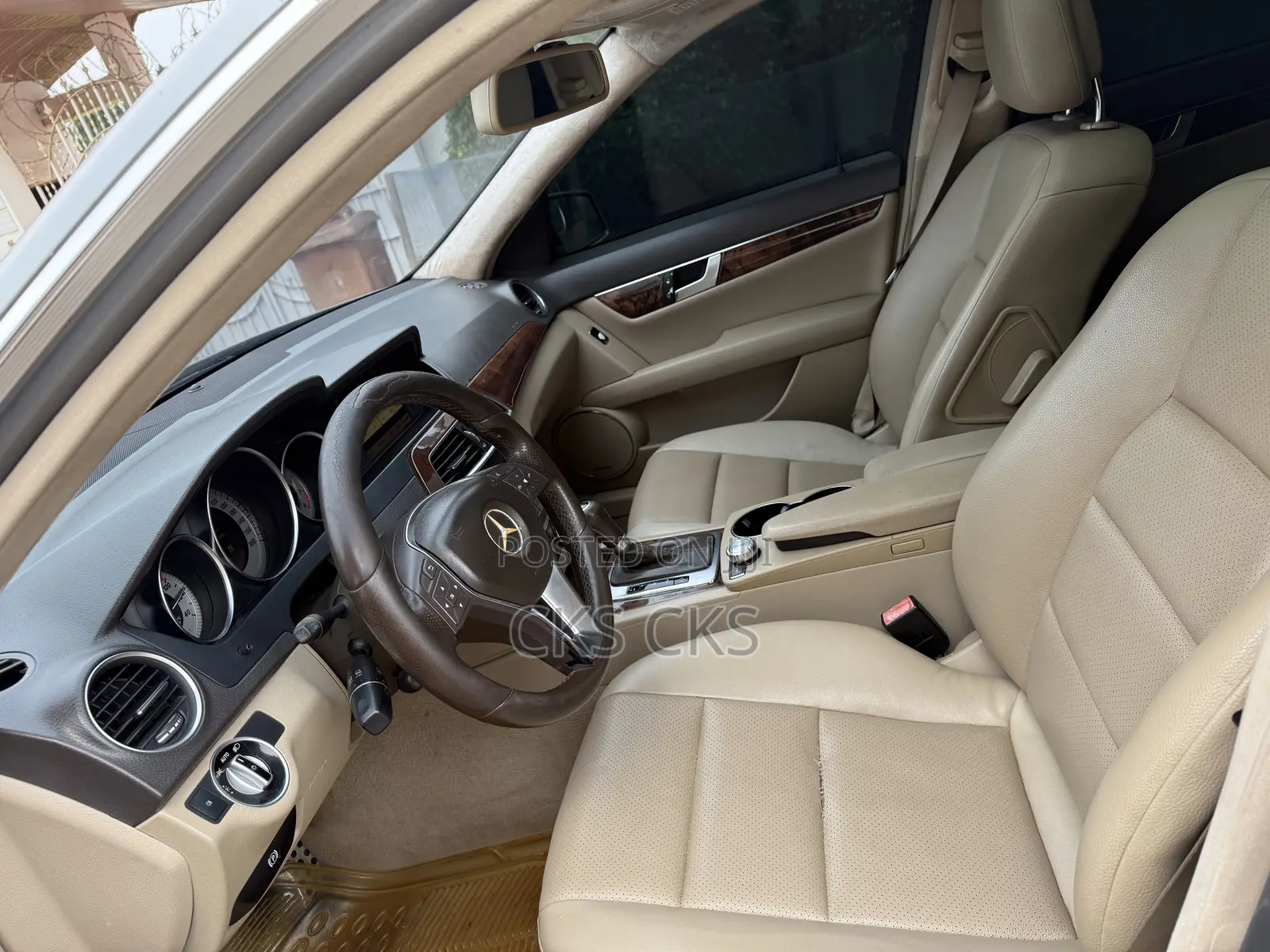 Mercedes-Benz C300 2012 Gray