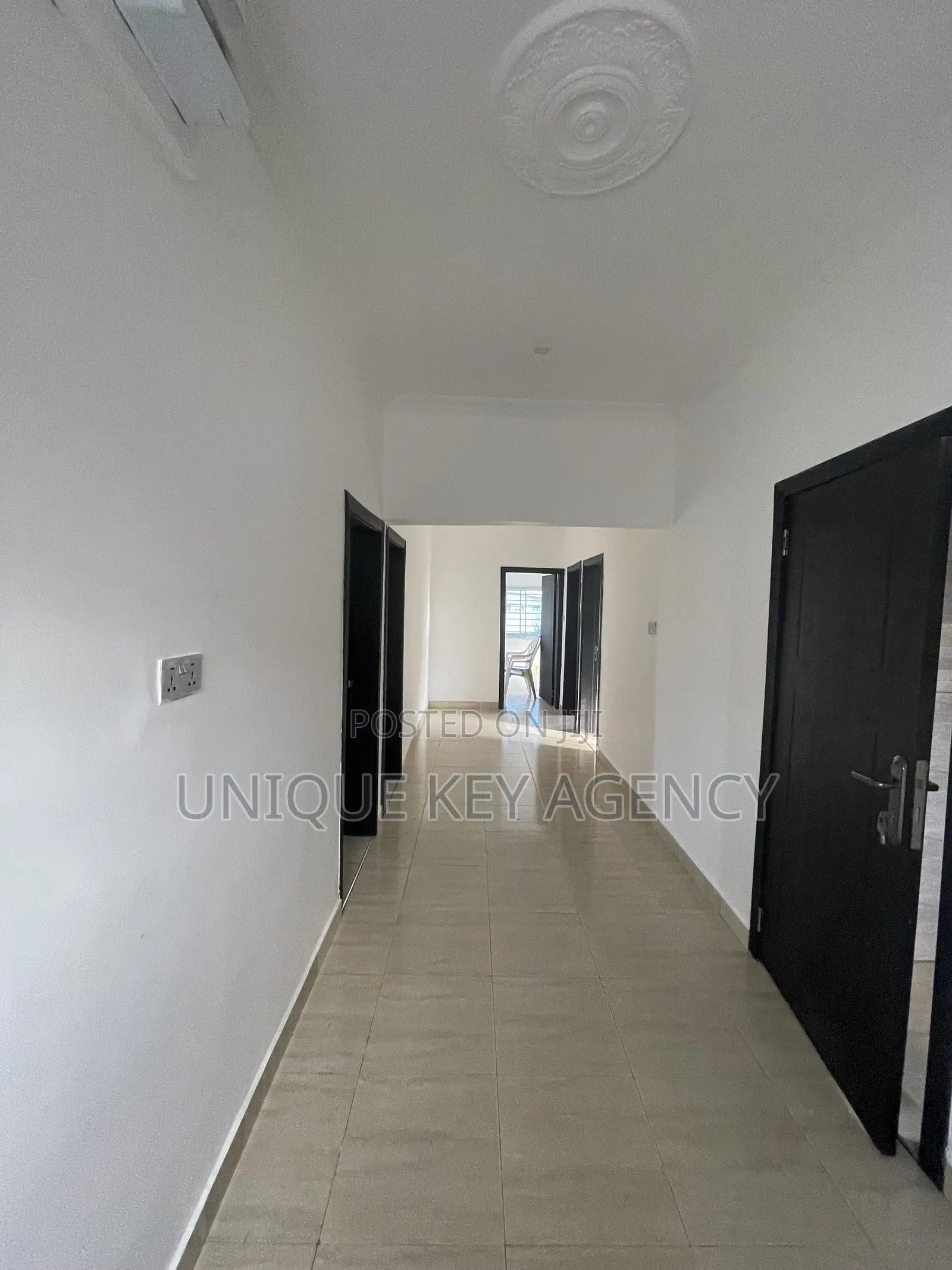 3bdrm Apartment in Unique Key Agency, Teshie for rent