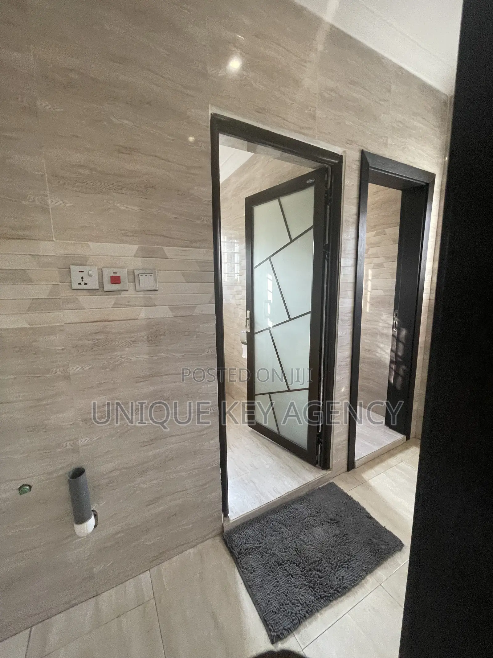 3bdrm Apartment in Unique Key Agency, Teshie for rent