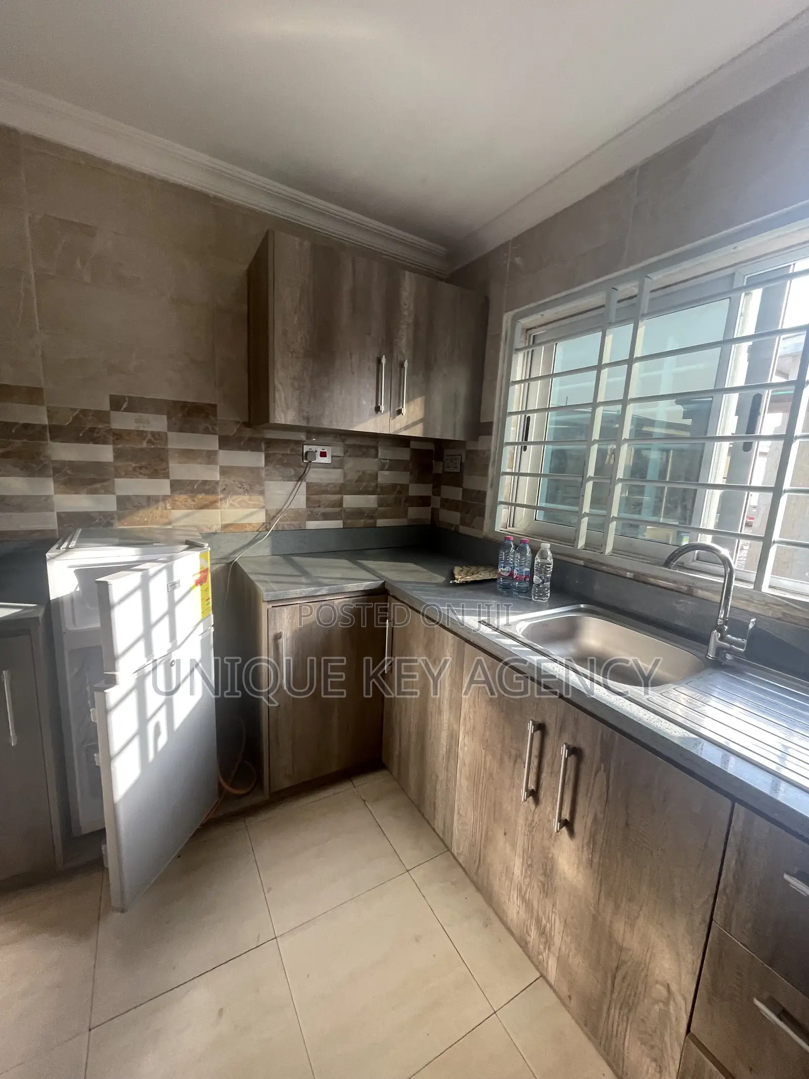 3bdrm Apartment in Unique Key Agency, Teshie for rent