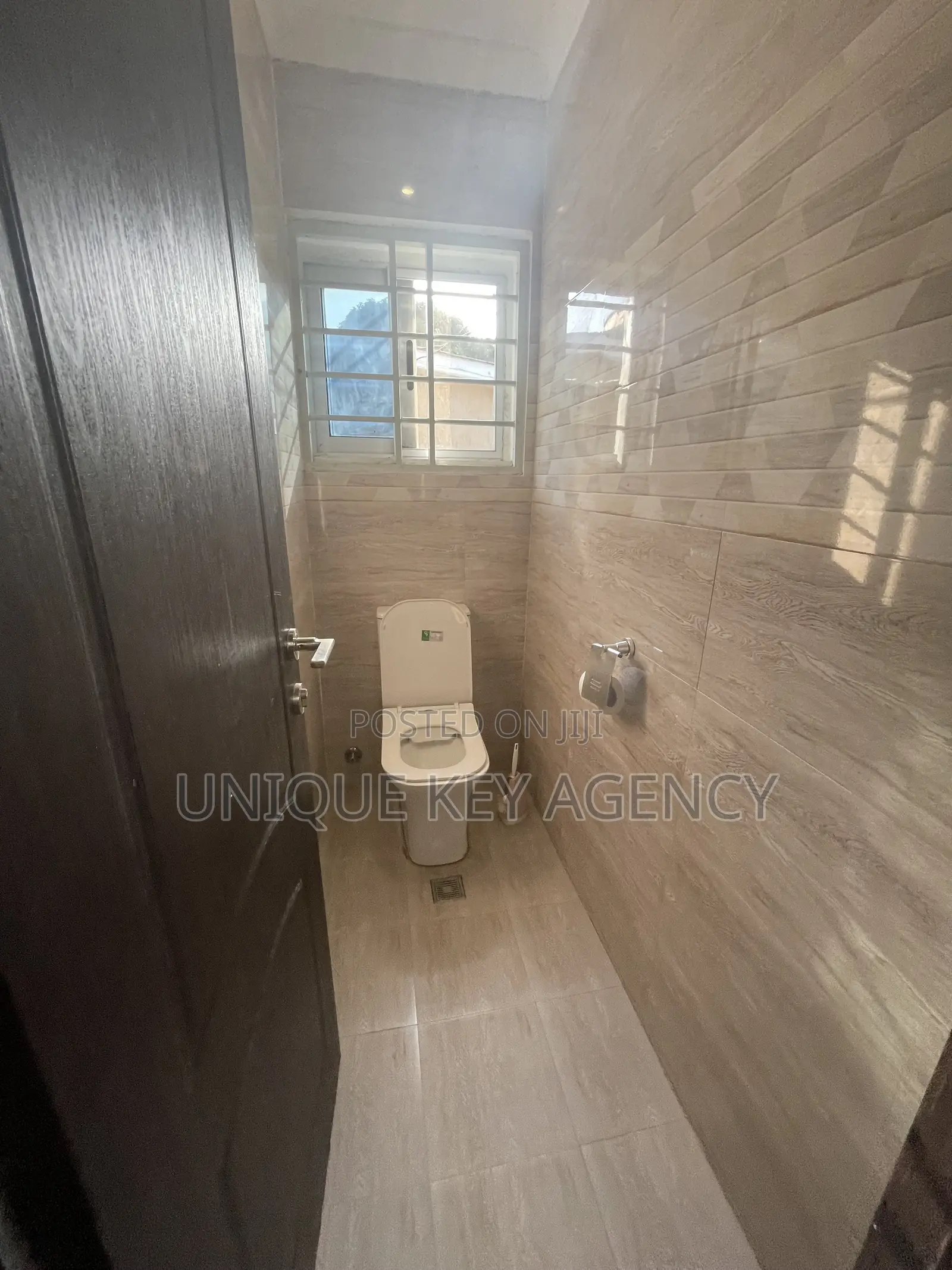 3bdrm Apartment in Unique Key Agency, Teshie for rent