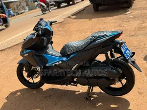 Yamaha 2025 Blue