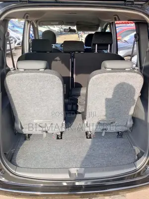 Toyota Sienta 1.5 FWD 2013 Black