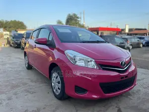 Toyota Vitz 1.3 AWD 3dr 2012 Pink