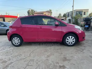Toyota Vitz 1.3 AWD 3dr 2012 Pink