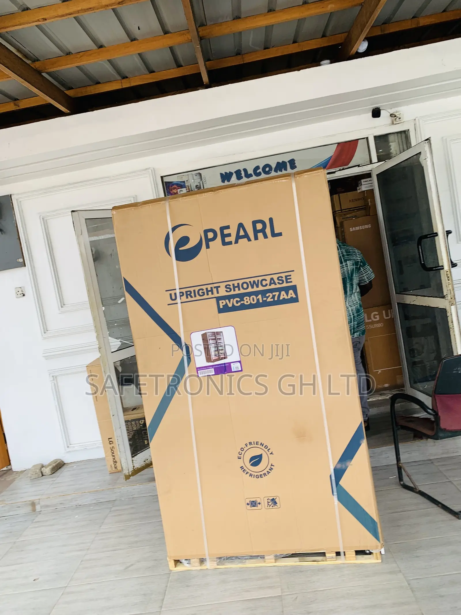 Secure Fast Pearl 690-L Double-Door PVC-801-27AA Glass Display Fridge