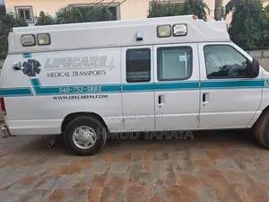 Ford E450 2019 White
