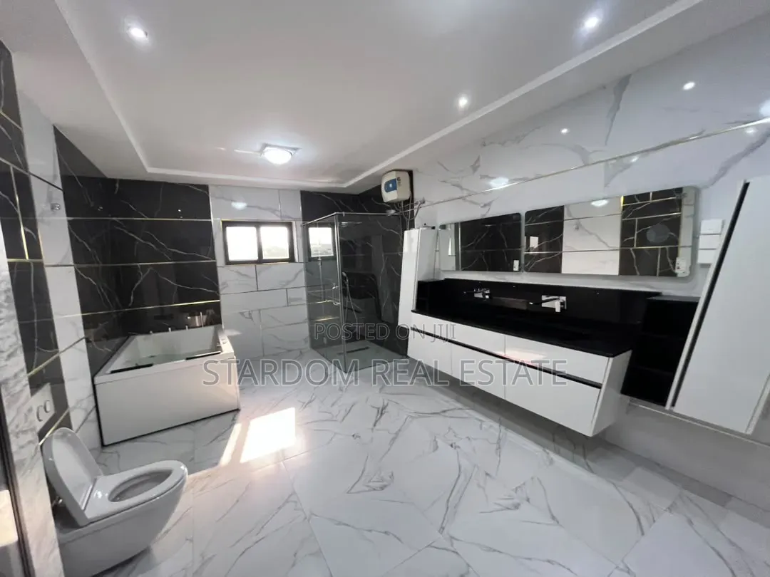 5bdrm Duplex in East Legon, Ghana Link Area for rent