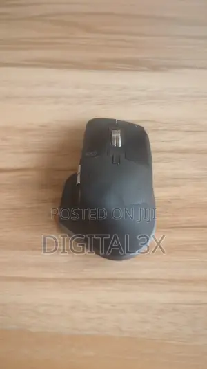 Logitech Mx Keys Logitech Master 3 Combo