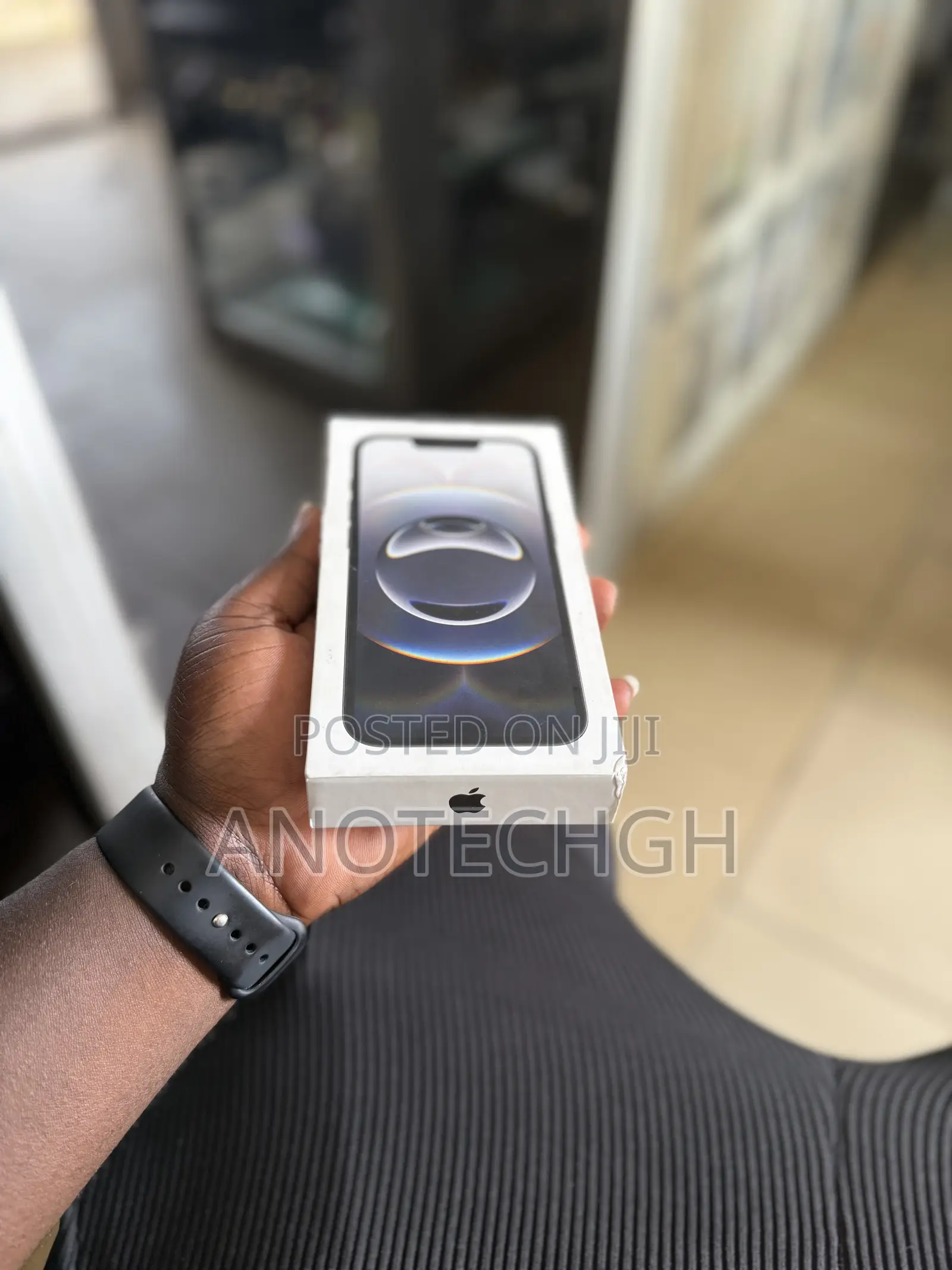 New Apple iPhone 16e 128 GB Black