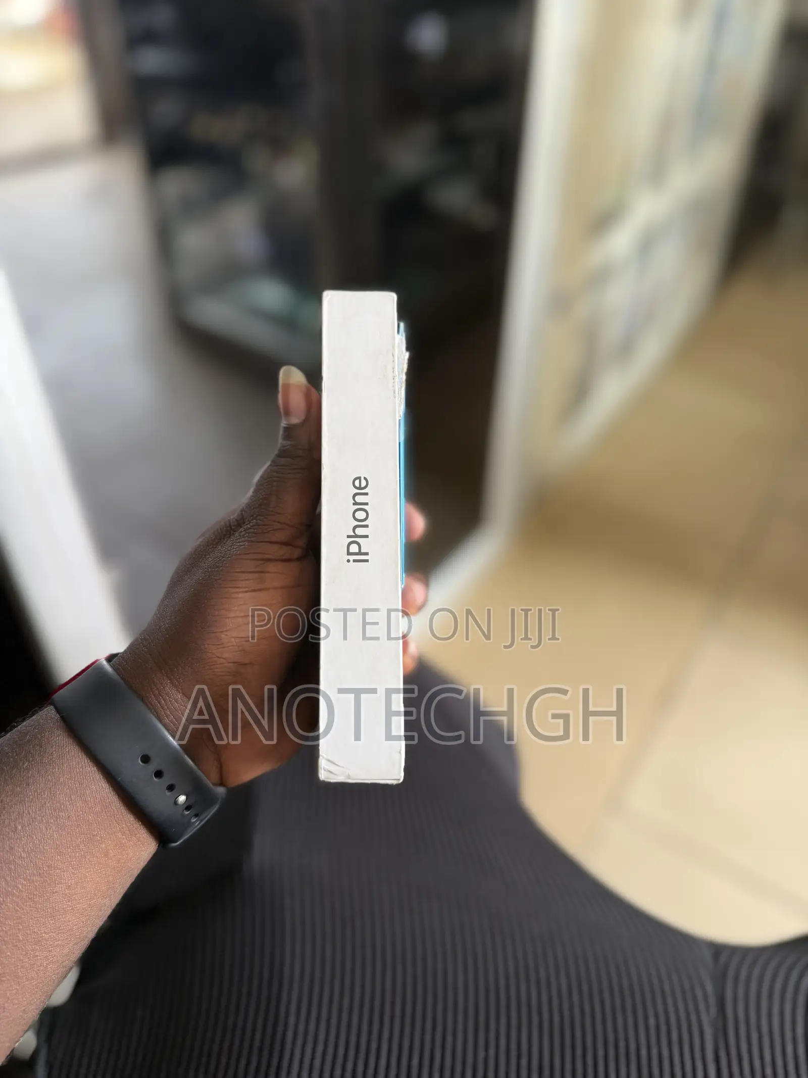 New Apple iPhone 16e 128 GB Black