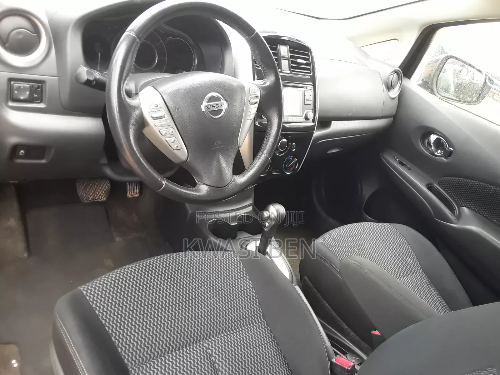 Nissan Versa 2016 Black