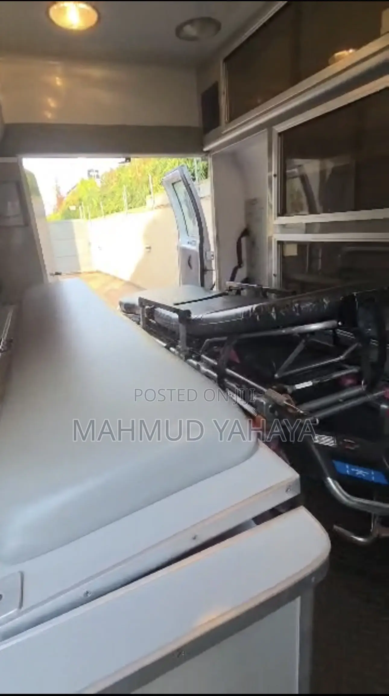 Ford E450 2019 White