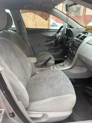 Toyota Corolla 2013 Silver