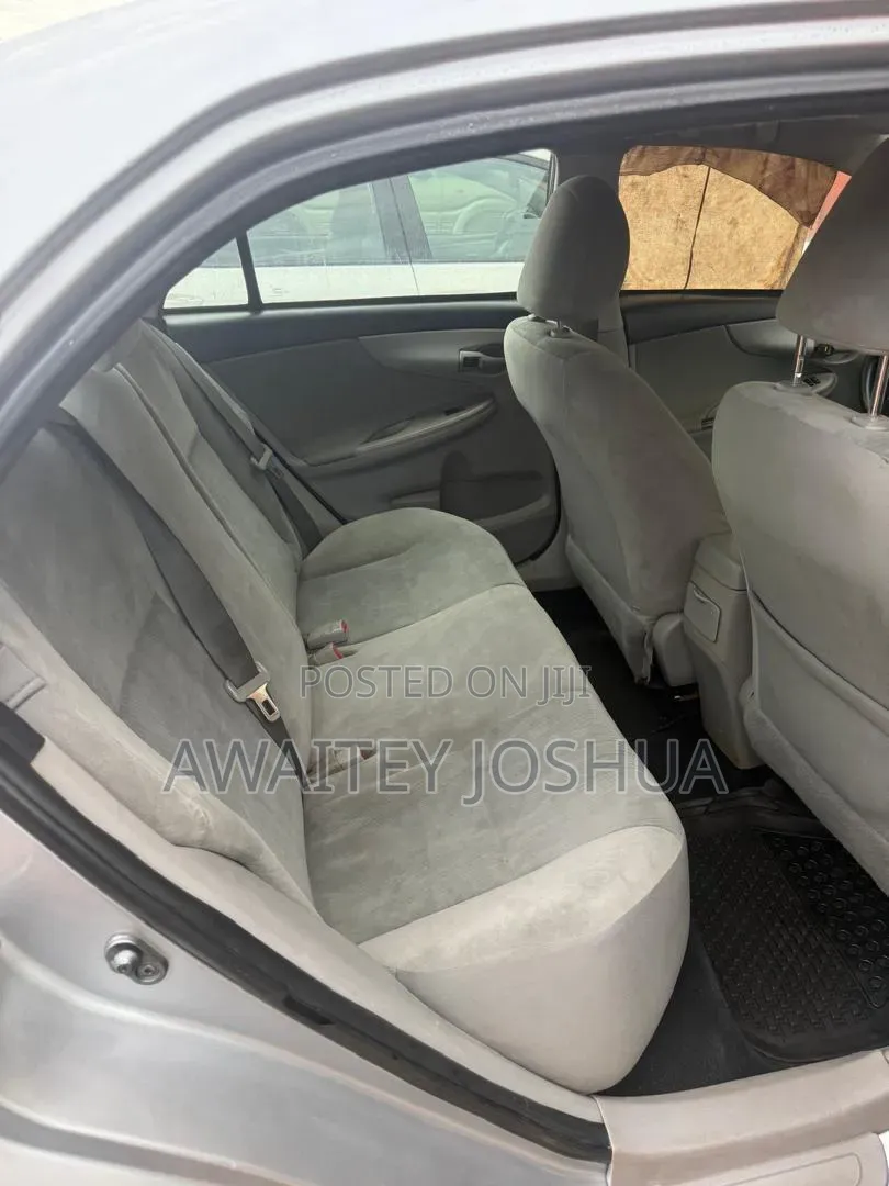 Toyota Corolla 2013 Silver