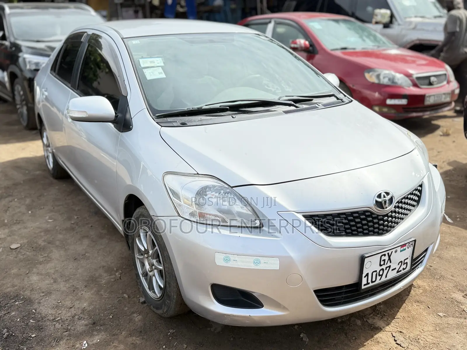 Toyota Belta 2010 Silver