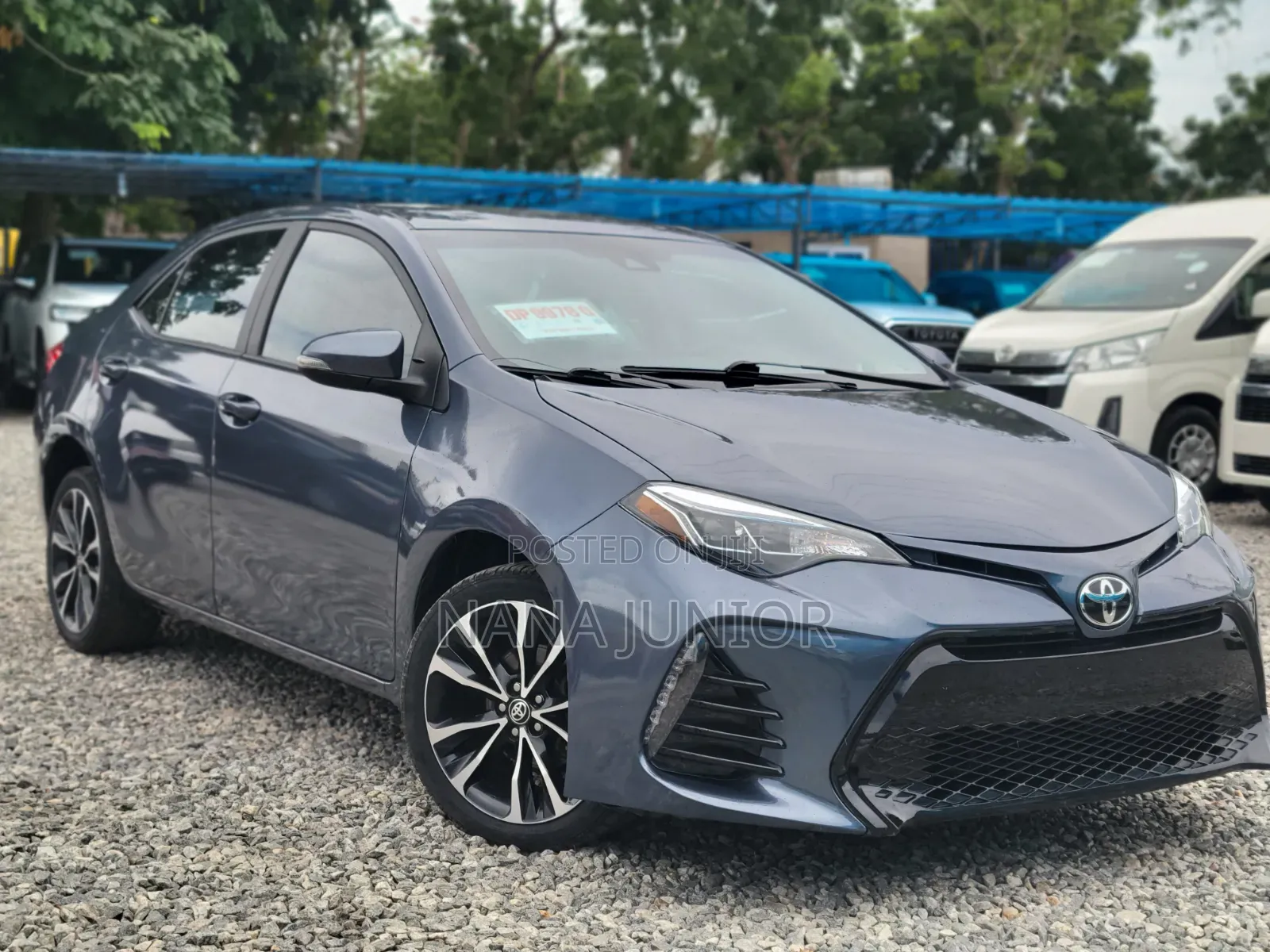 Toyota Corolla SE 4dr Sedan (1.8L 4cyl CVT) 2017 Gray
