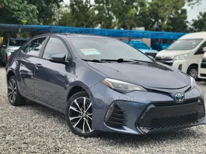 Toyota Corolla SE 4dr Sedan (1.8L 4cyl CVT) 2017 Gray