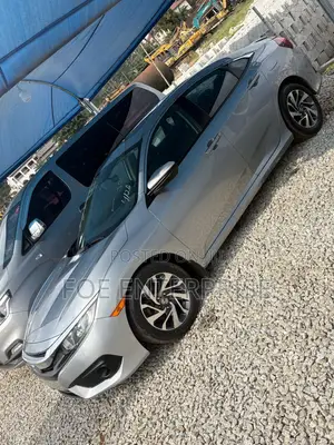 Honda Civic EX-L 4dr Sedan (1.5L 4cyl) 2017 Silver