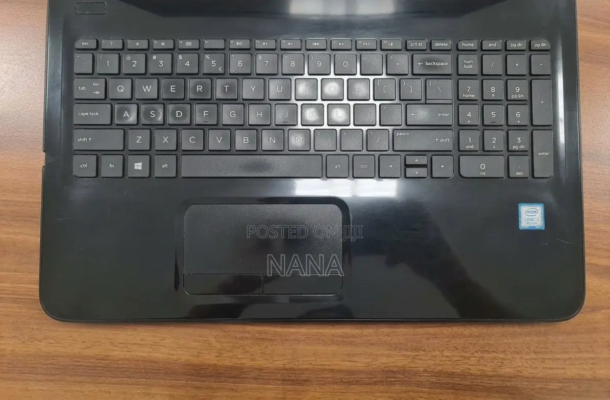 Laptop HP Pavilion 15 4GB Intel Core i3 HDD 1T