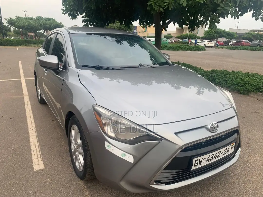 Toyota Yaris iA 1.5 FWD 2016 Silver