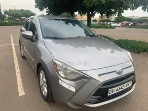 Toyota Yaris iA 1.5 FWD 2016 Silver