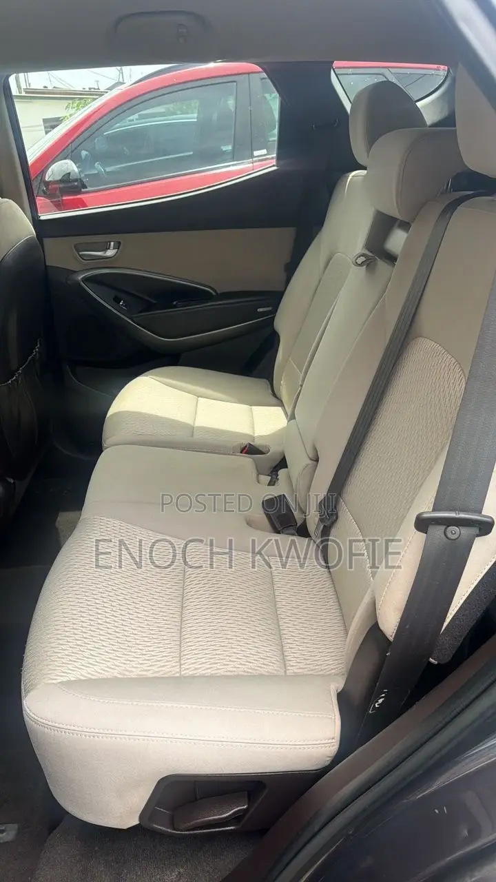Hyundai Santa Fe 2018 Gray
