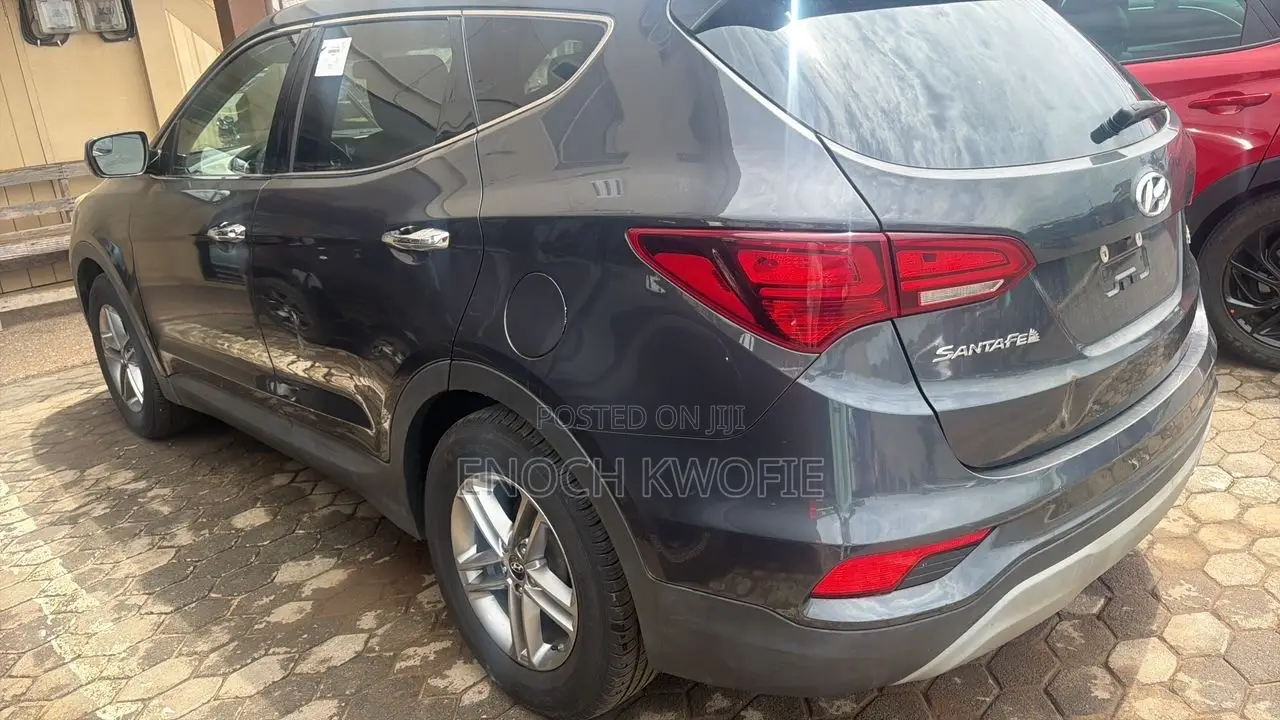 Hyundai Santa Fe 2018 Gray