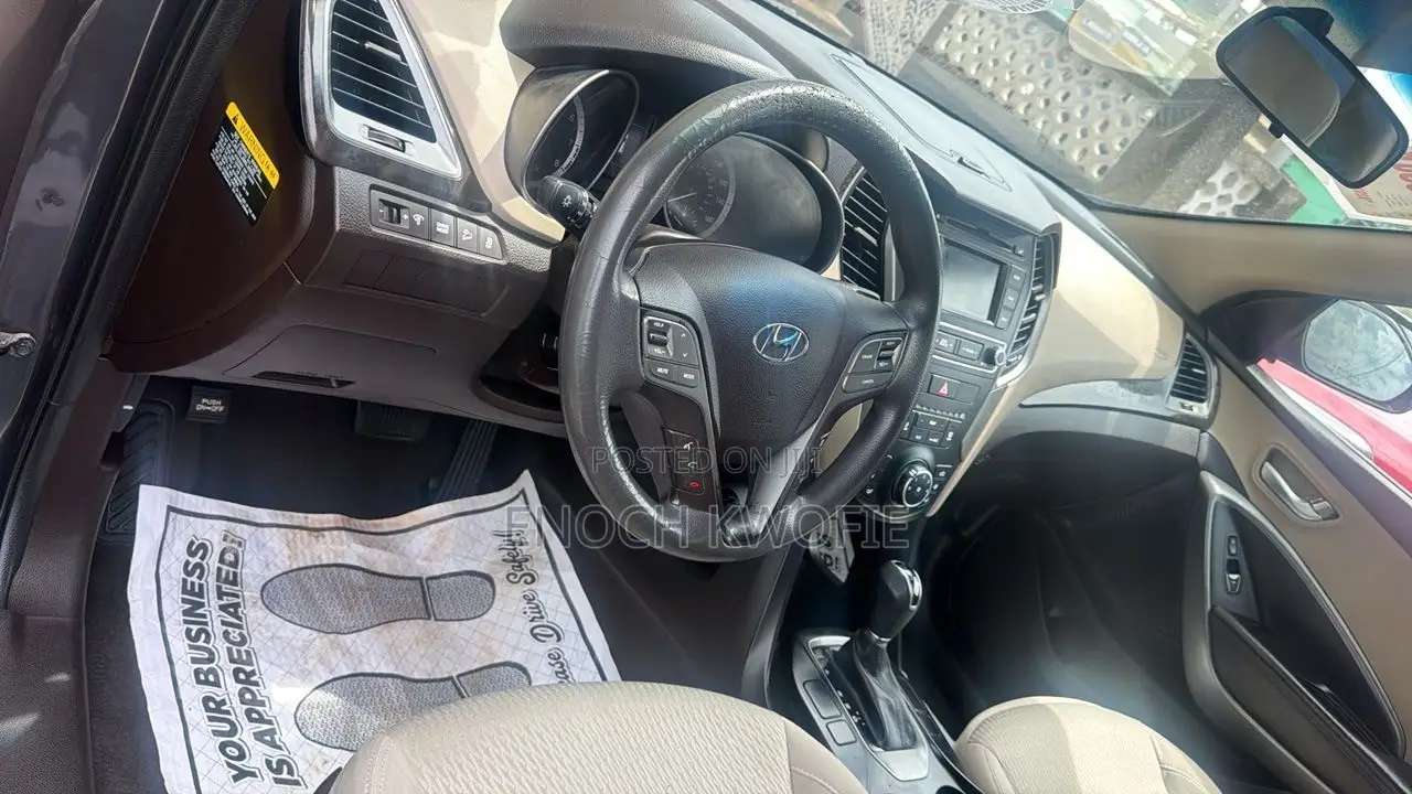 Hyundai Santa Fe 2018 Gray