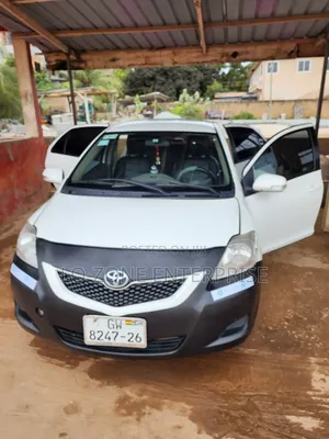 Toyota Belta 2011 White